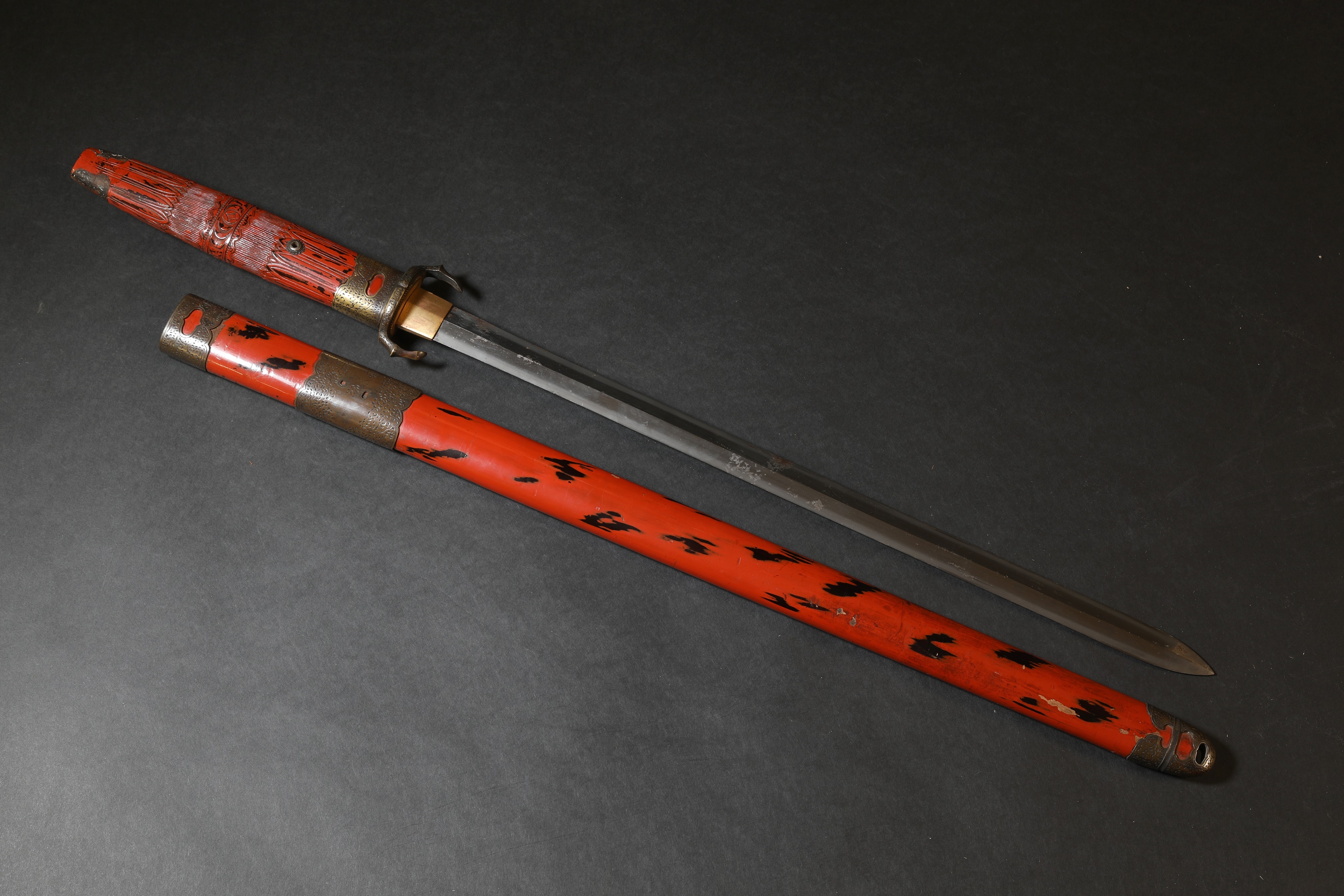 A Chinese jian short sword (£1,500-2,500)